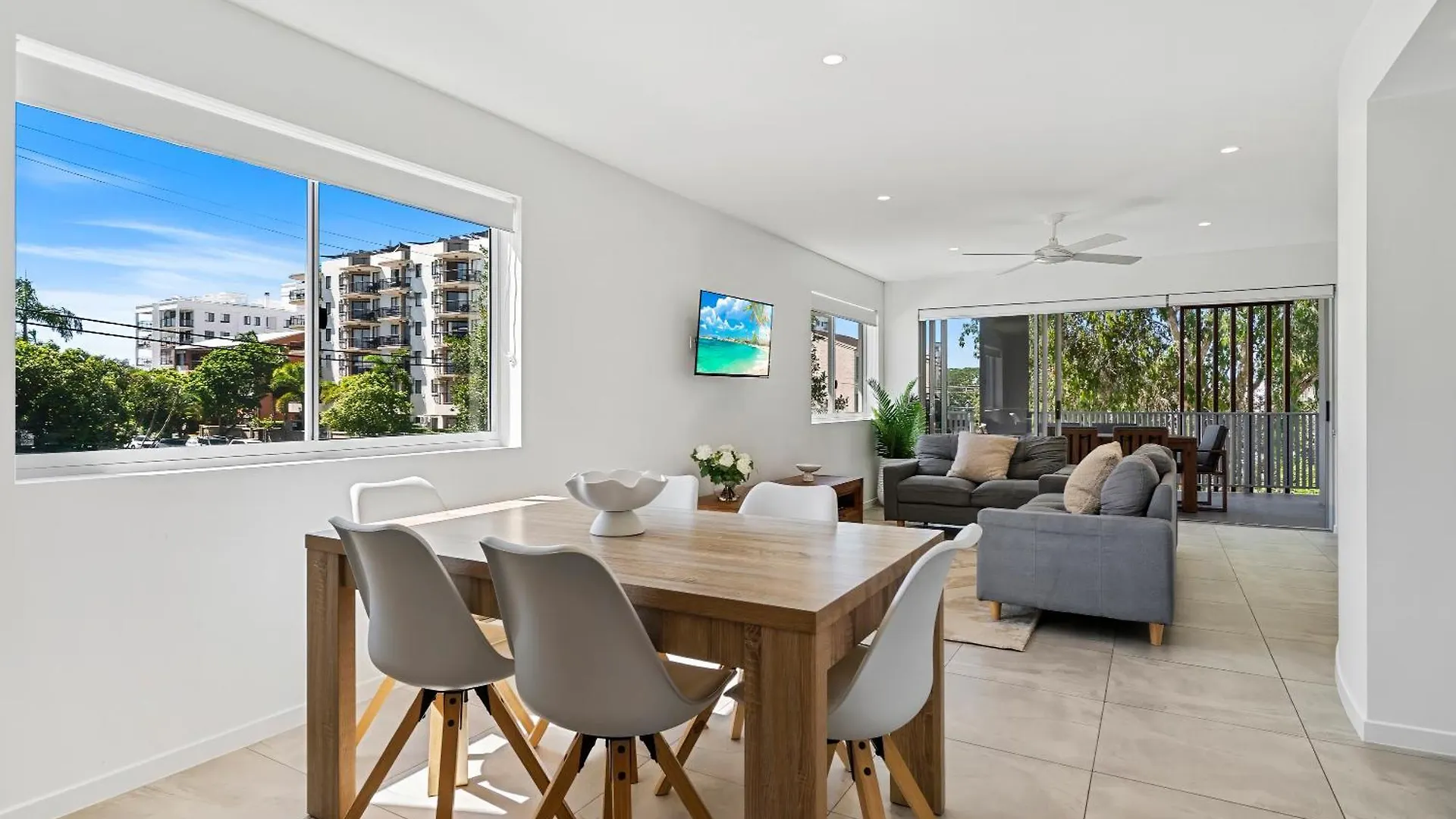 The 'V' Mooloolaba Apartment
